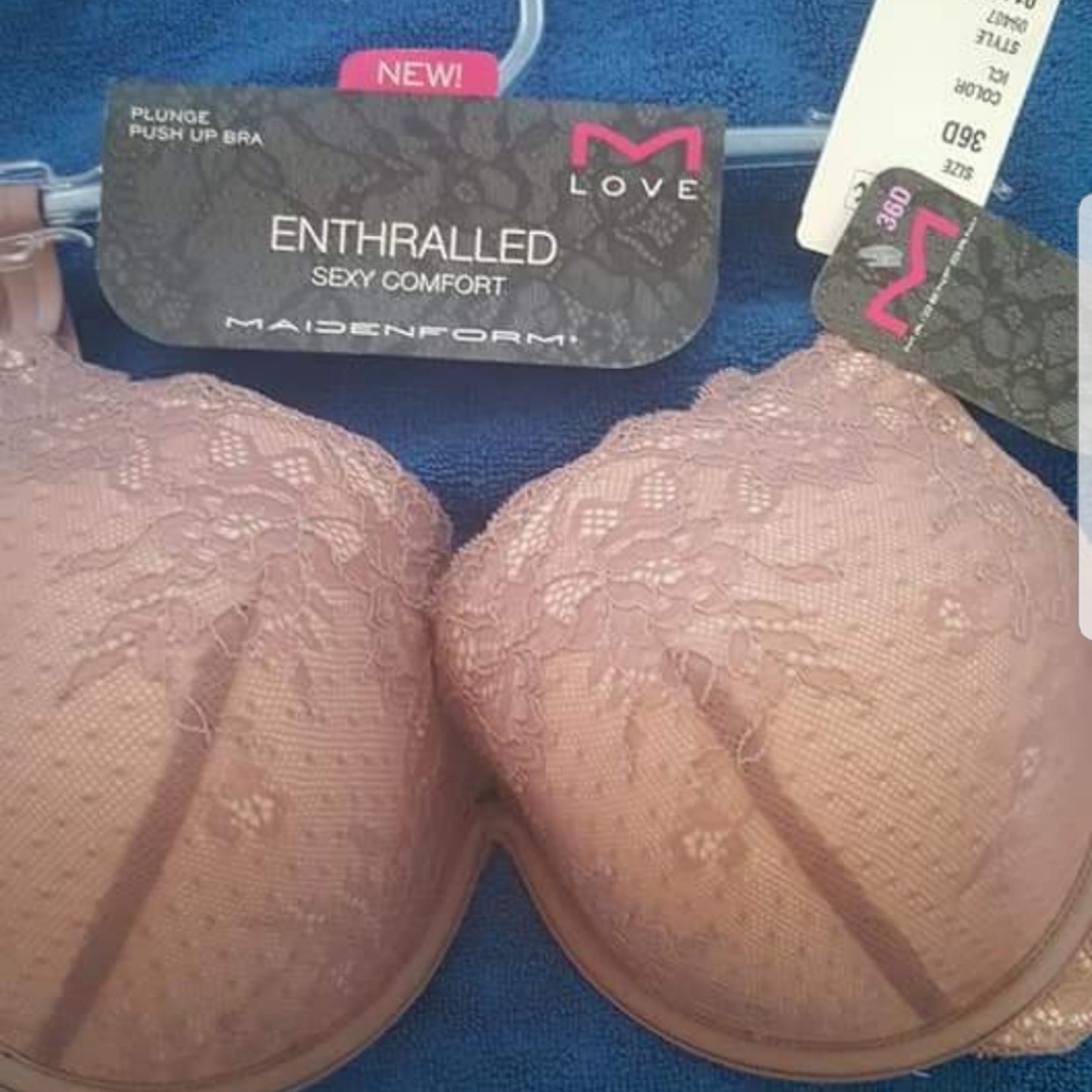 36D plunge bra